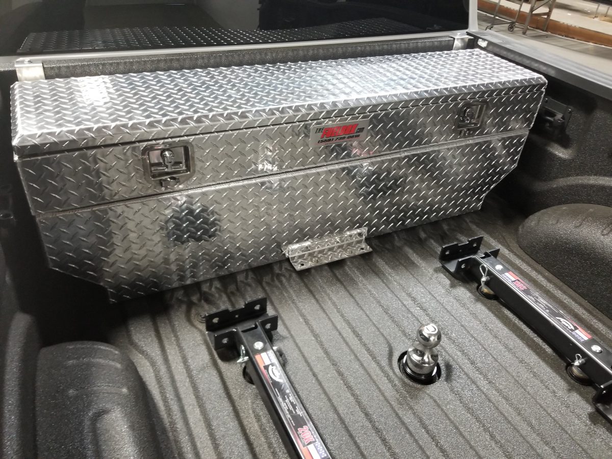 PC12 - The Fuelbox - Auxiliary Fuel Tanks and Toolboxes for Trucks